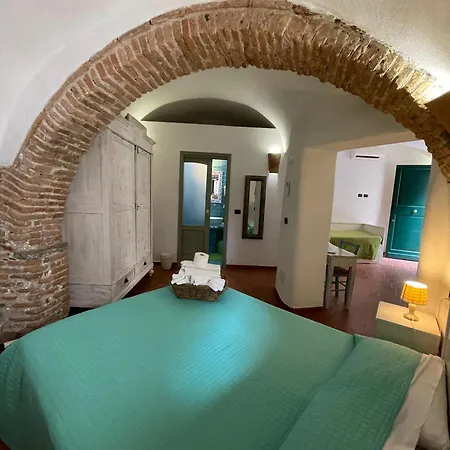 Ca' Du Batan Bed & Breakfast Spotorno