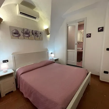 Ca' Du Batan 3* Spotorno